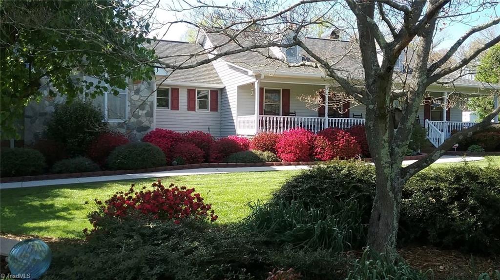418 Glass Road, Mount Airy, North Carolina image 4