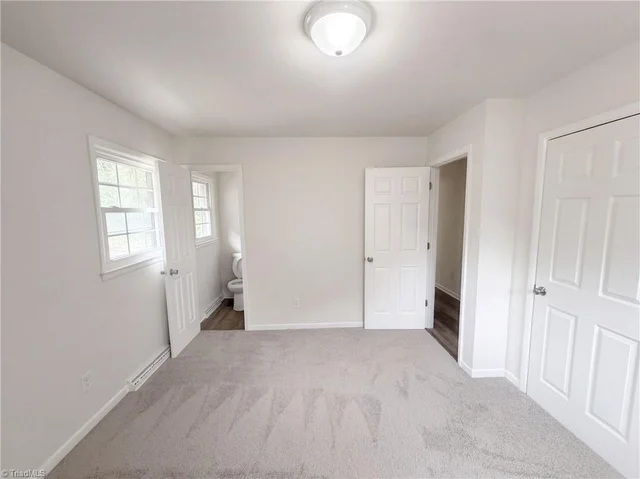 1502 Meadowview Road, photo 4 of 25