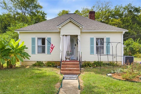 Photo for 413 Greenwood Street