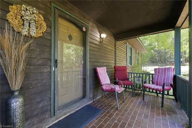 2321 Race Track Road, photo 3 of 36