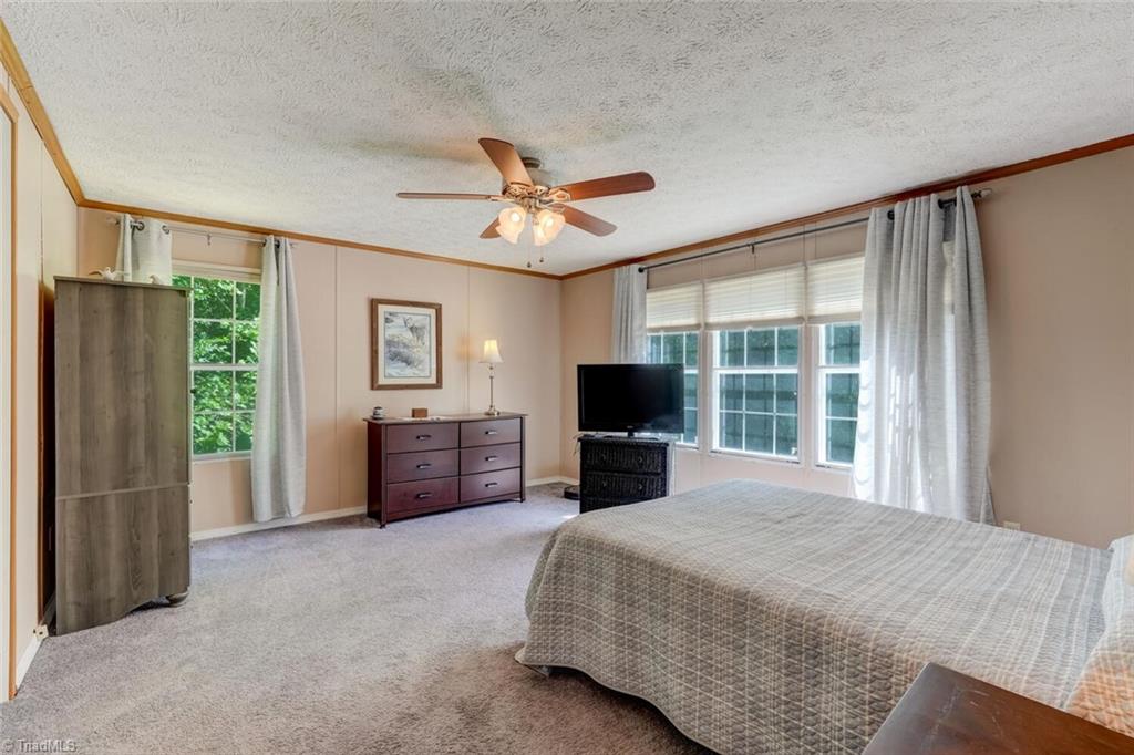 1112 Wagonwheel Road, Reidsville, North Carolina image 23