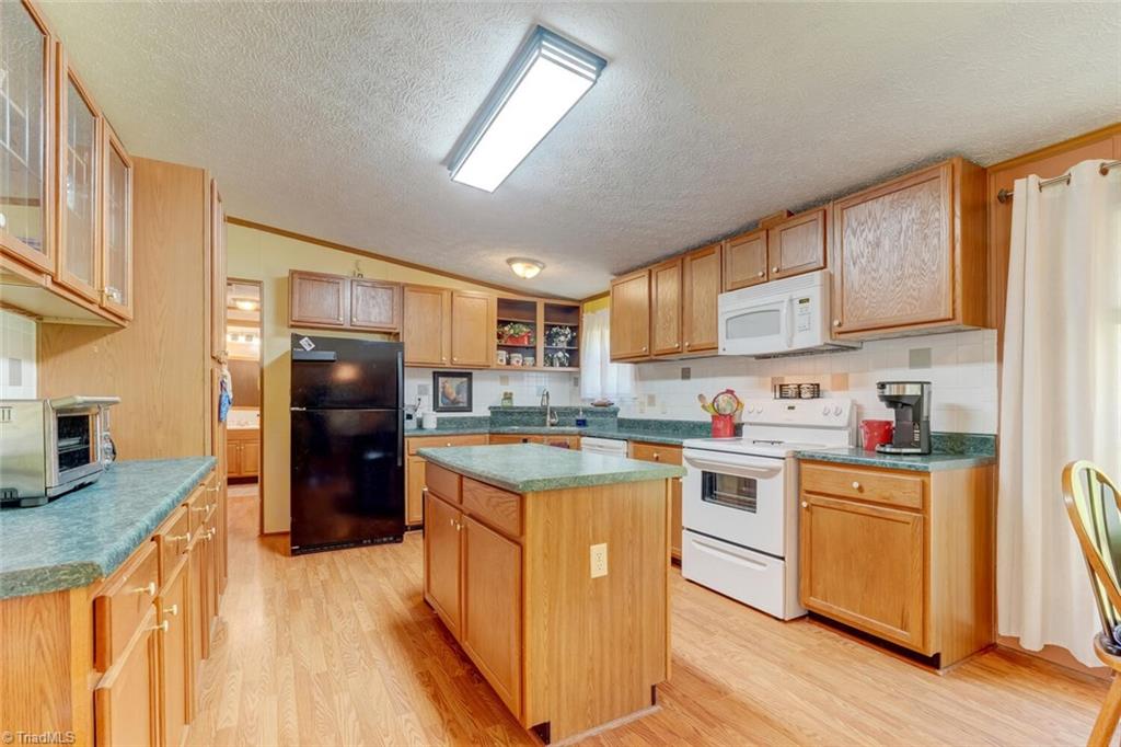1112 Wagonwheel Road, Reidsville, North Carolina image 18