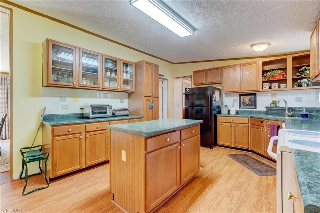 1112 Wagonwheel Road, Reidsville, North Carolina image 19