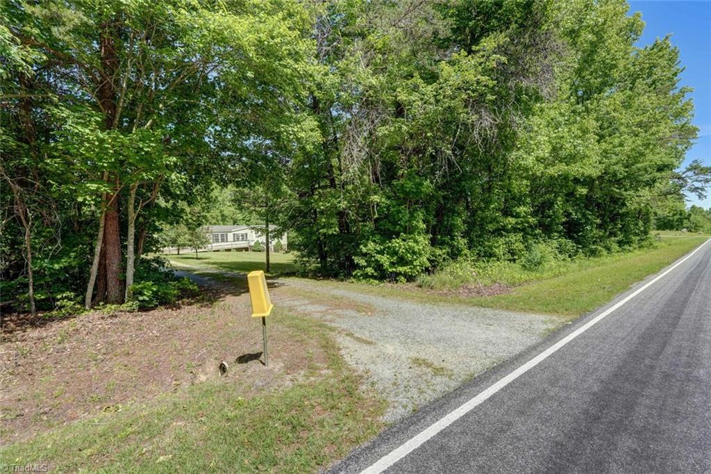 1112 Wagonwheel Road, Reidsville, North Carolina image 3