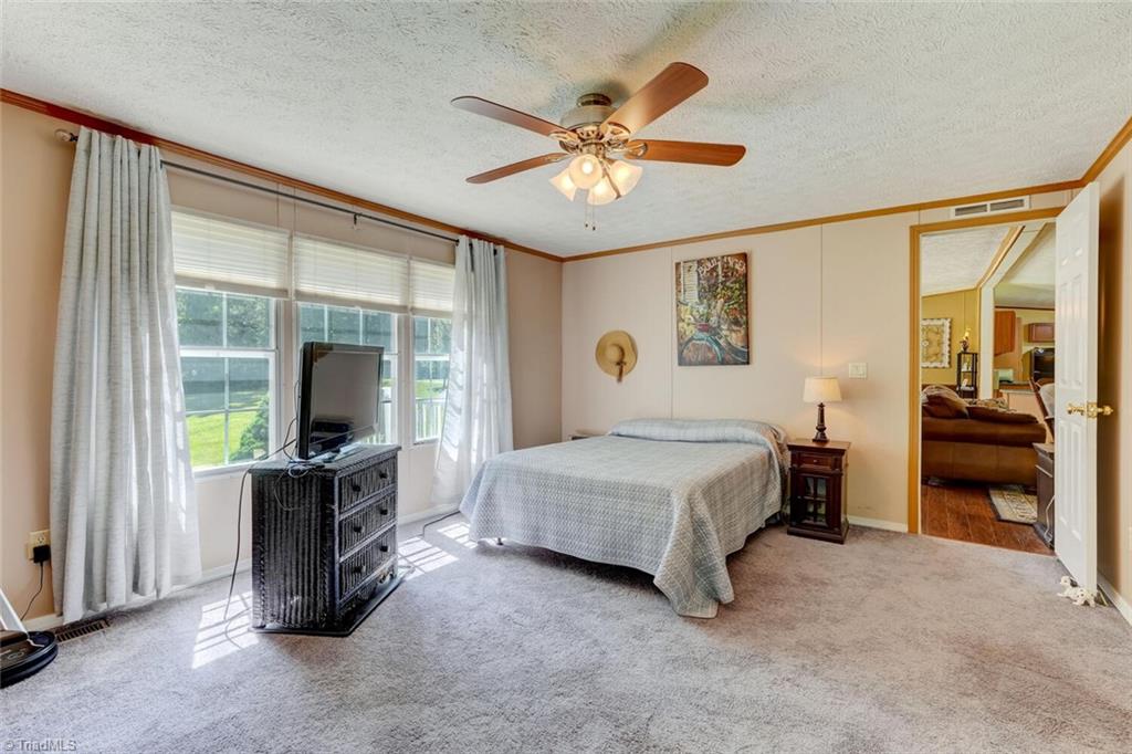 1112 Wagonwheel Road, Reidsville, North Carolina image 22