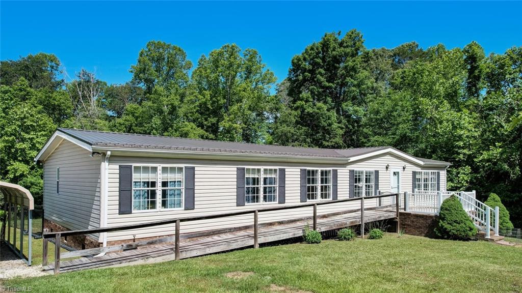 1112 Wagonwheel Road, Reidsville, North Carolina image 9