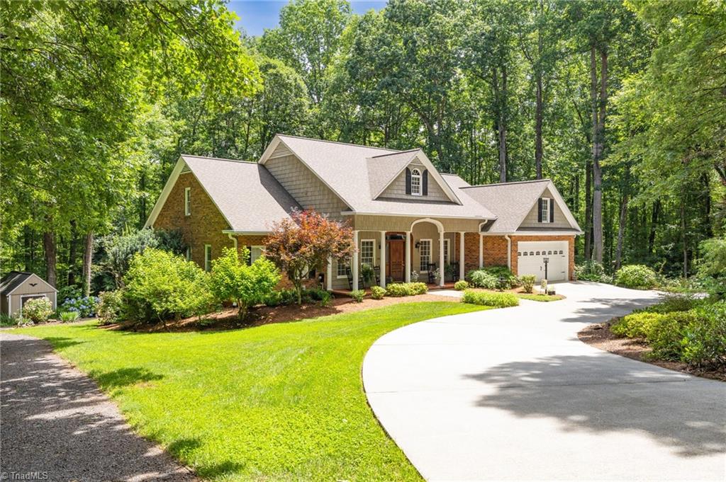 Lewisville, North Carolina 27023, United States, 4 Bedrooms Bedrooms, ,5 BathroomsBathrooms,Residential,Pending,155160