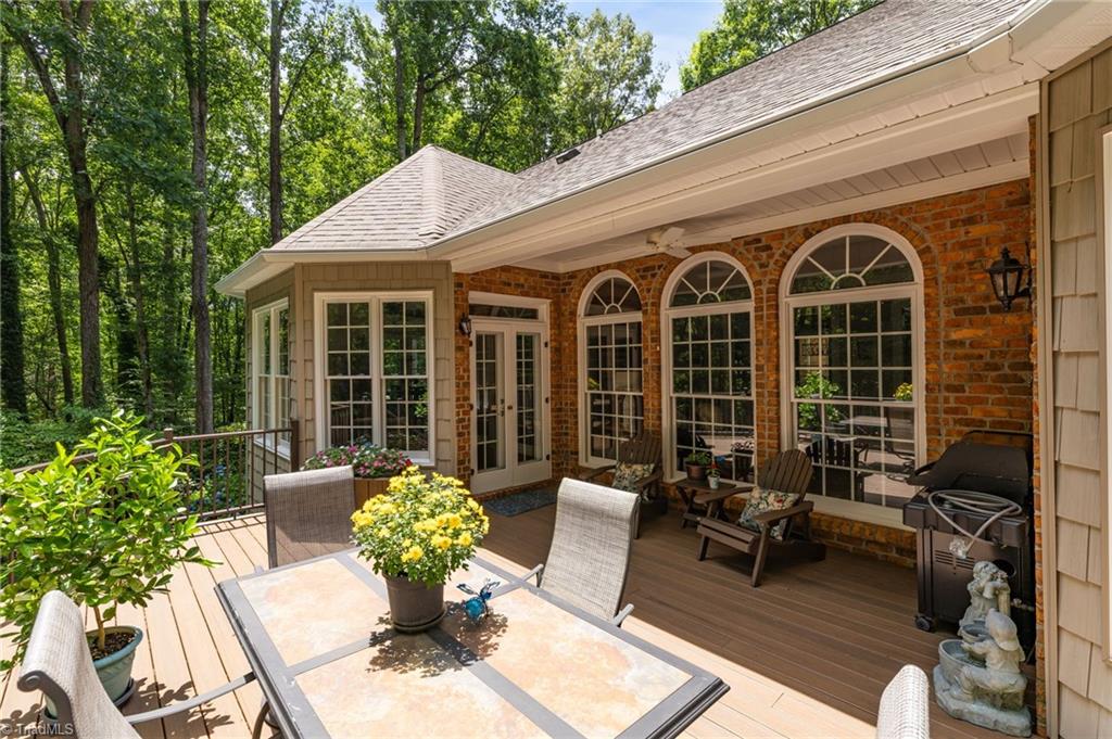 Lewisville, North Carolina 27023, United States, 4 Bedrooms Bedrooms, ,5 BathroomsBathrooms,Residential,Pending,155160