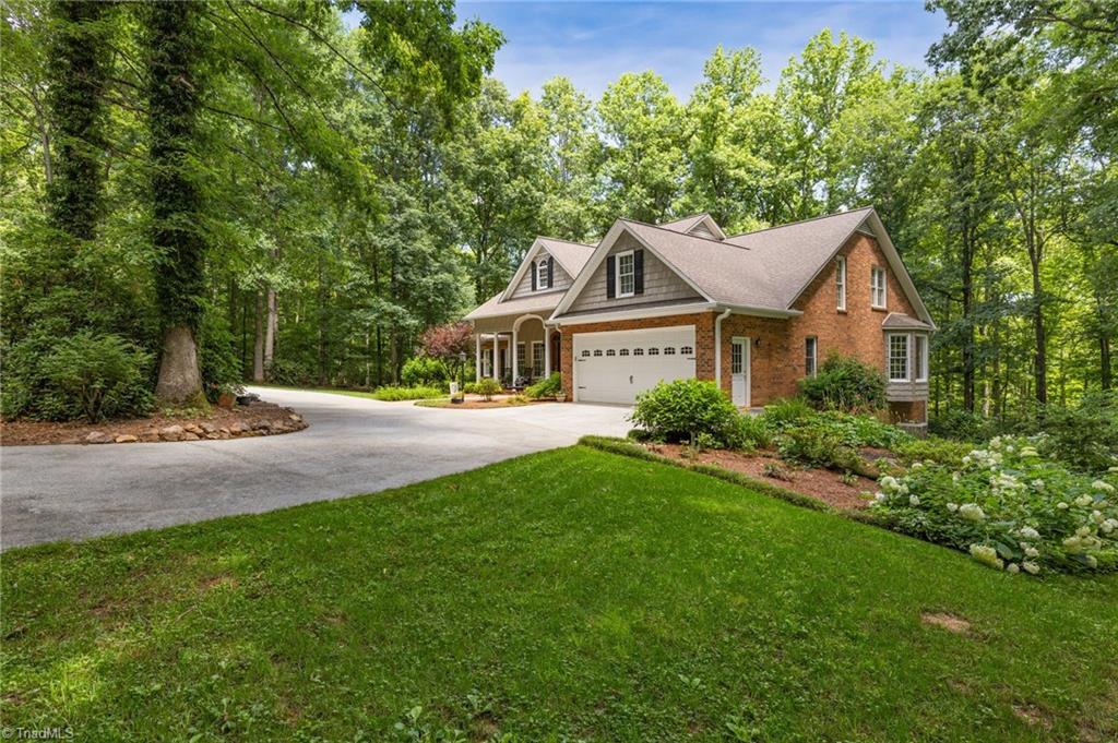 Lewisville, North Carolina 27023, United States, 4 Bedrooms Bedrooms, ,5 BathroomsBathrooms,Residential,Pending,155160