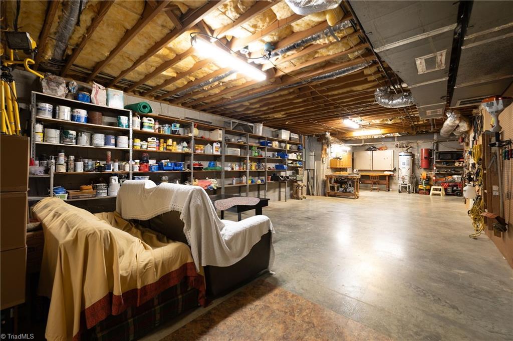 Lewisville, North Carolina 27023, United States, 4 Bedrooms Bedrooms, ,5 BathroomsBathrooms,Residential,Pending,155160