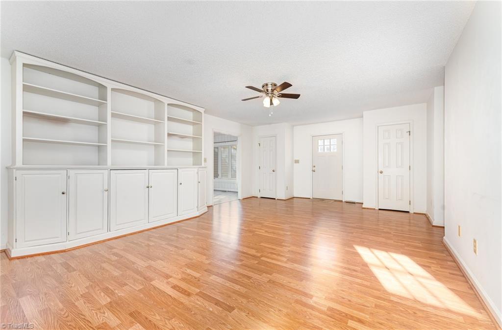 8313 Knight Village Circle