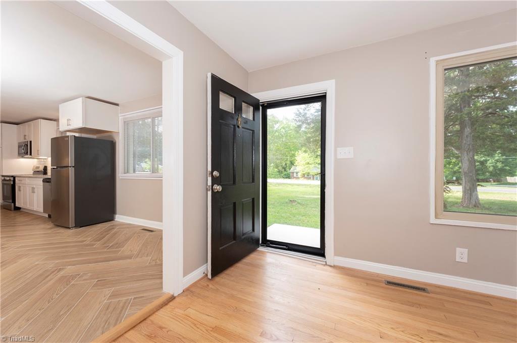 110 N Claybon Drive, Advance, North Carolina image 13