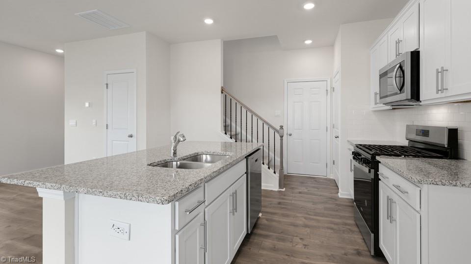 7037 Eclipse Trail, Whitsett, North Carolina image 5