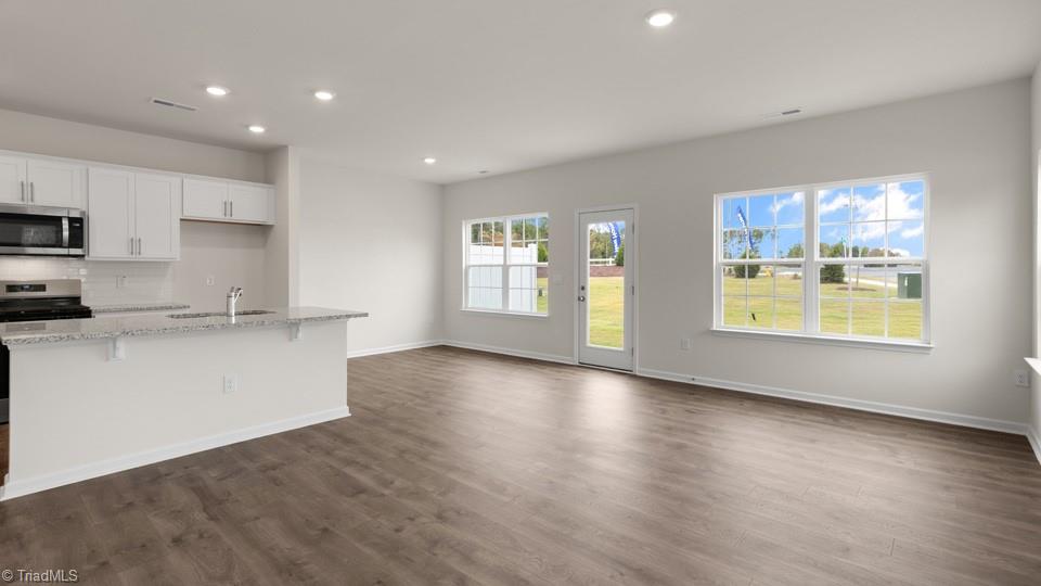 7037 Eclipse Trail, Whitsett, North Carolina image 2