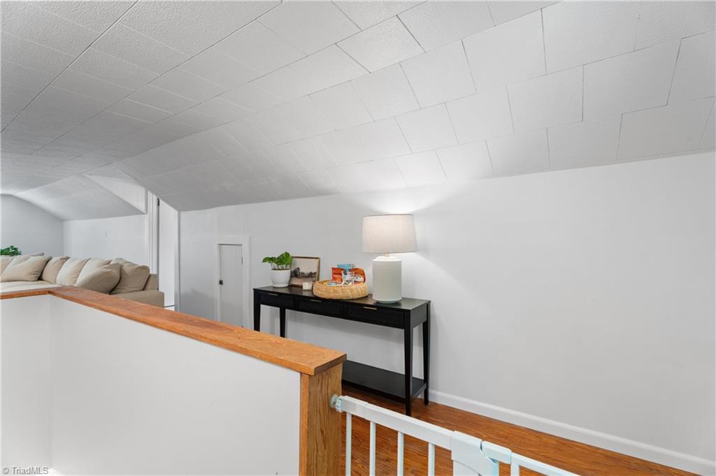 Winston-Salem, North Carolina 27104, United States, 2 Bedrooms Bedrooms, ,2 BathroomsBathrooms,Residential,Pending,160457