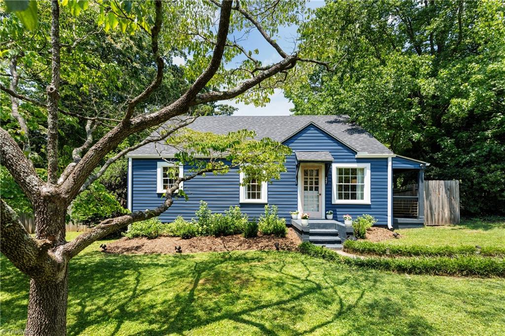 Winston-Salem, North Carolina 27104, United States, 2 Bedrooms Bedrooms, ,2 BathroomsBathrooms,Residential,Pending,160457