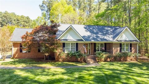 1631 Berry Lane Pleasant Garden NC 27313