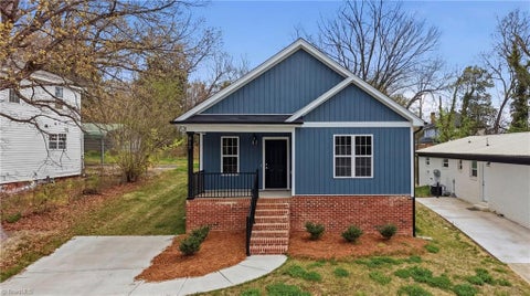 Homes For Sale - 517 Walnut Street<br/> High Point, NC 27260