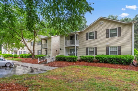Condo For Sale - 5645 Hornaday Road #B<br/> Greensboro, NC 27409