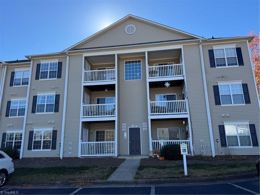 107 Oak Wind Drive 102