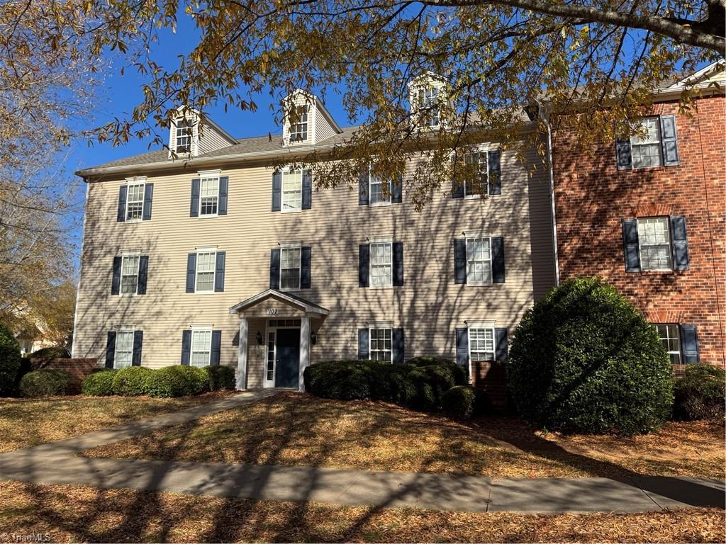 107 Oak Wind Drive 102