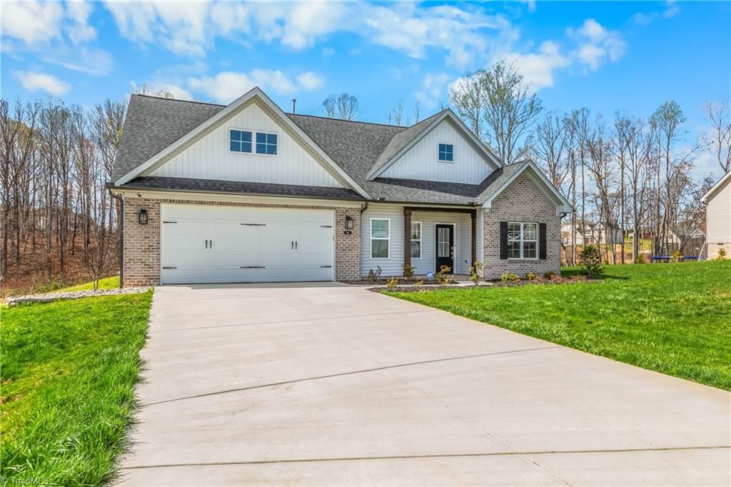 Photo of 188 Hackamore Trail, Lexington, NC 27295 (MLS # 1212731)