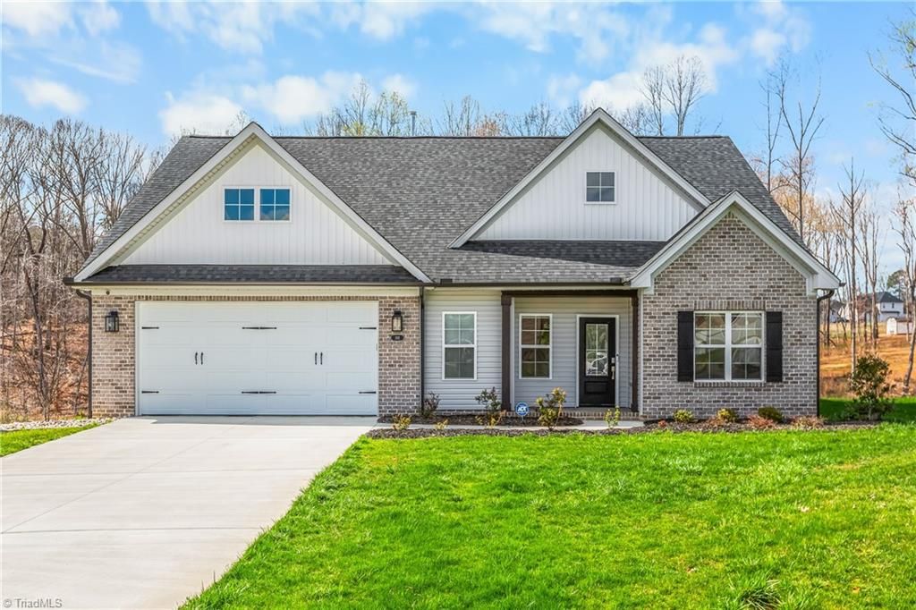 Photo of 188 Hackamore Trail, Lexington, NC 27295 (MLS # 1212731)