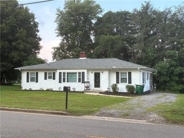 417 S Main Street, photo 3 of 24