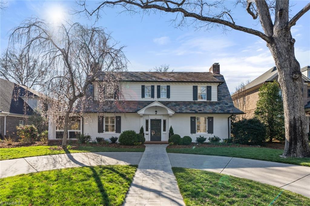 Winston-Salem, North Carolina 27104, United States, 4 Bedrooms Bedrooms, ,4 BathroomsBathrooms,Residential,Pending,91004