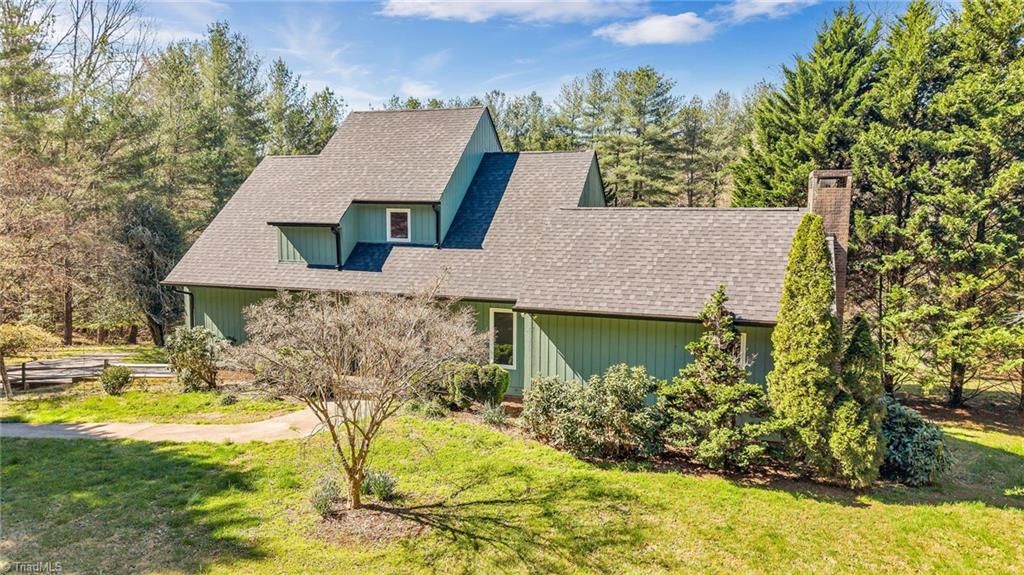 Photo of 257 Smitheys Country Lane, Millers Creek, NC 28651 (MLS # 1212916)