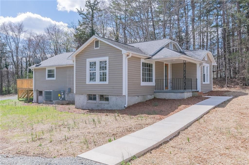 Photo of 12274 E Old US Highway 64, Lexington, NC 27292 (MLS # 1212847)