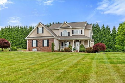 Homes For Sale - 1812 Cadle Ford Road<br/> Mount Airy, NC 27030
