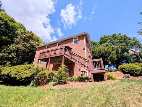 A home in Mount Airy