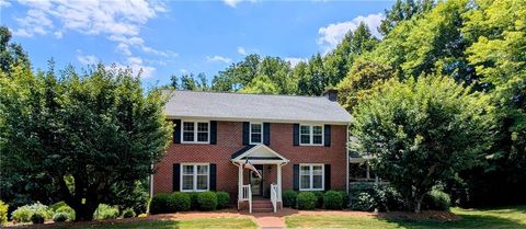 A home in Mount Airy