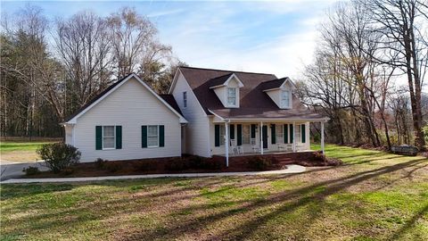 Homes For Sale - 8570 Linville Road<br/> Oak Ridge, NC 27310