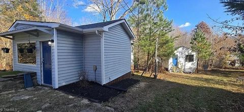 Homes For Sale - 318 Winesap Drive<br/> Pelham, NC 27311