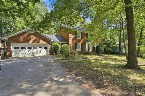 Homes For Sale - 1702 Westminster Drive<br/> Greensboro, NC 27410
