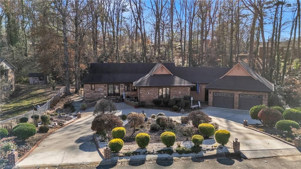 Photo of 172 Laurel Mountain Road, North Wilkesboro, NC 28659 (MLS # 1203296)