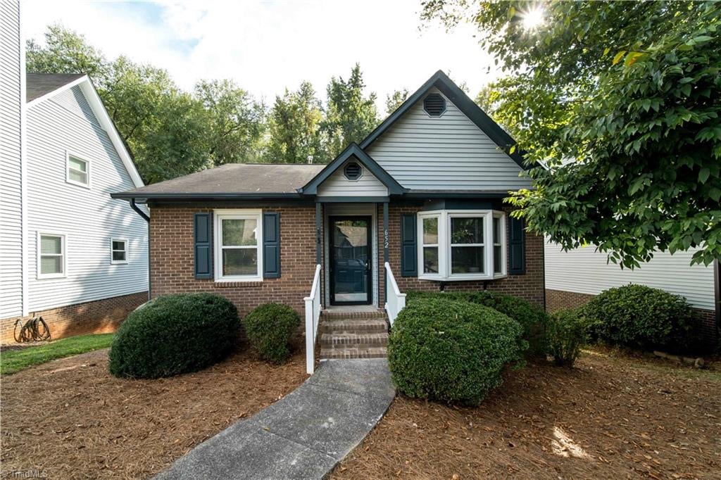 Photo of 652 Lantern Ridge Drive, Winston-Salem, NC 27104 (MLS # 1236855)