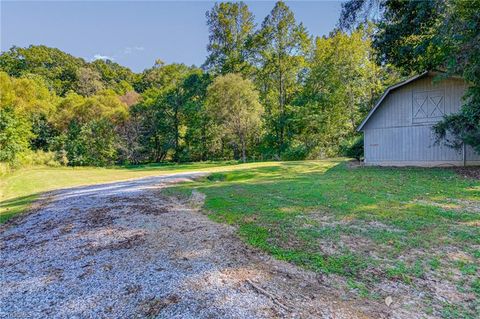 A home in Kernersville