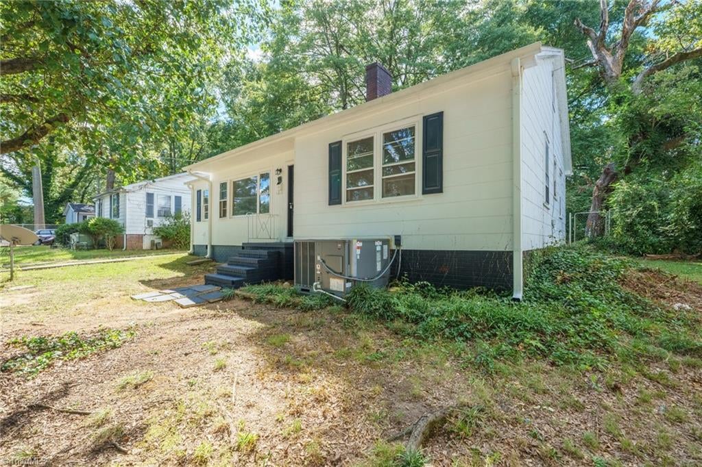 Photo of 505 N Ransom Street, Gastonia, NC 28052 (MLS # 1237422)