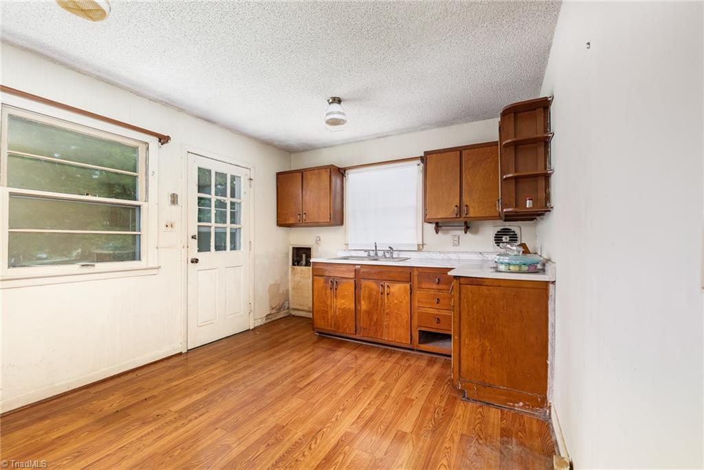 4205 Kildare Drive, Greensboro, North Carolina image 6