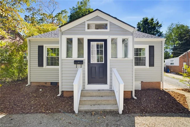 3809 Walker Avenue, photo 2 of 25