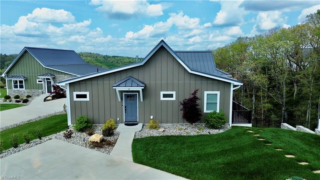 Photo of 70 Paynes Court, Roaring Gap, NC 28668 (MLS # 1179593)