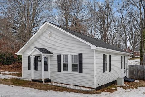 Photo for 507 Washington Street