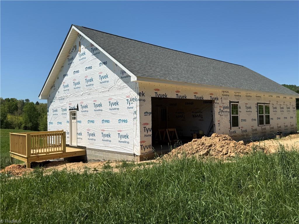 32 River Chase Drive, Traphill, North Carolina image 2