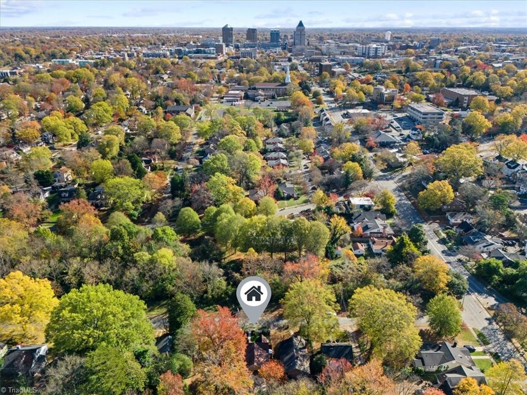 Greensboro, North Carolina 27403, United States, 3 Bedrooms Bedrooms, ,2 BathroomsBathrooms,Residential,Pending,29561