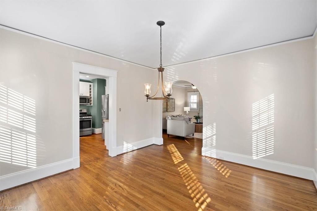 Greensboro, North Carolina 27403, United States, 3 Bedrooms Bedrooms, ,2 BathroomsBathrooms,Residential,Pending,29561