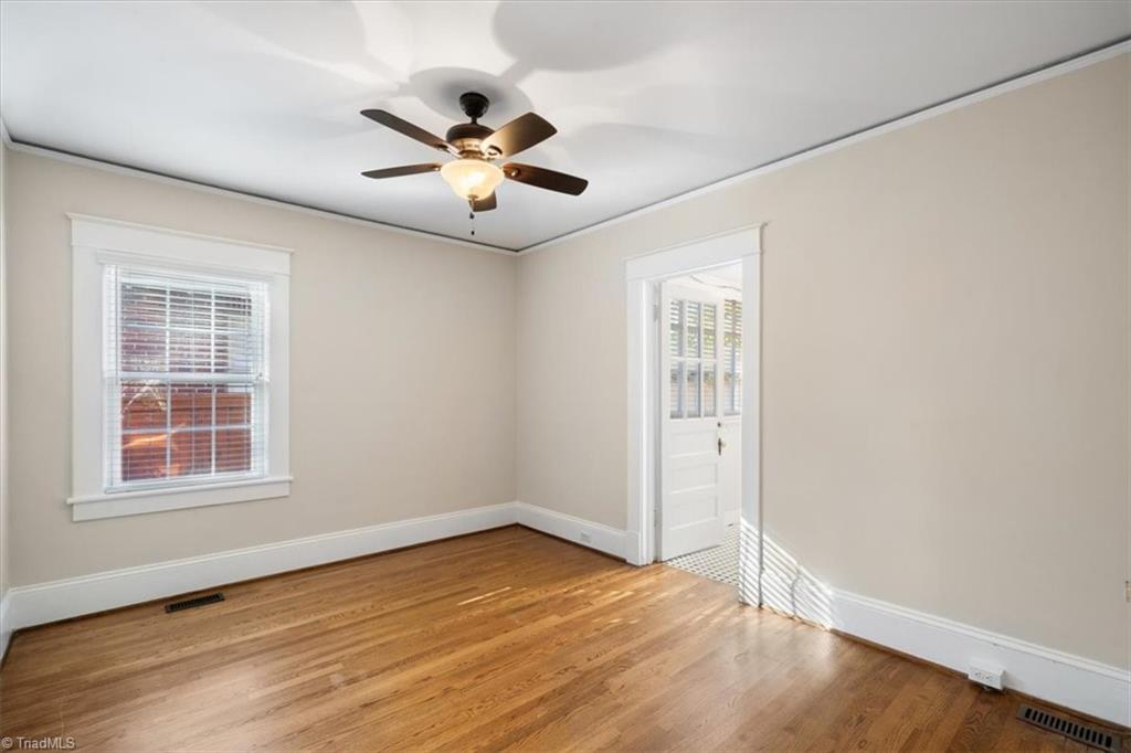 Greensboro, North Carolina 27403, United States, 3 Bedrooms Bedrooms, ,2 BathroomsBathrooms,Residential,Pending,29561