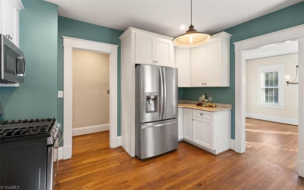 Greensboro, North Carolina 27403, United States, 3 Bedrooms Bedrooms, ,2 BathroomsBathrooms,Residential,Pending,29561